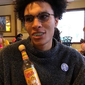 Meet your Posher, Malik